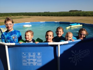 six kids in the pool